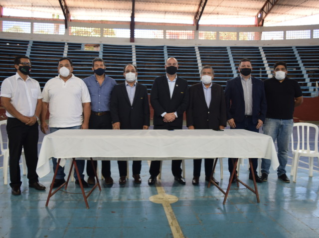 Autoridades visitaron sede del Nacional de Futsal FIFA