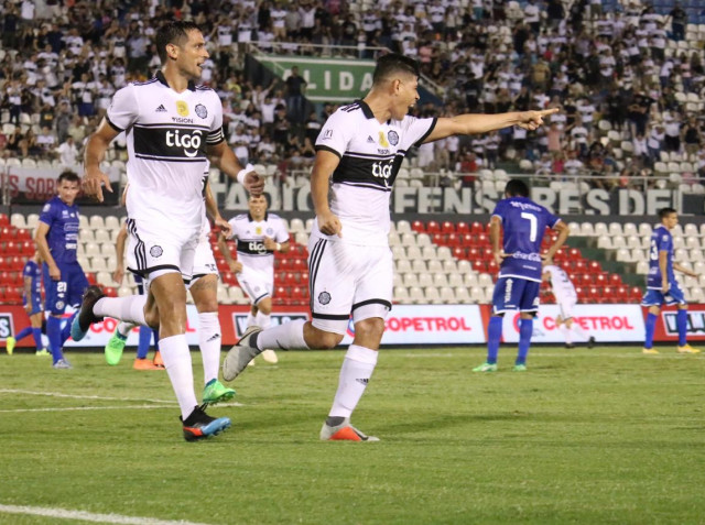 Olimpia derrota a Sol de América