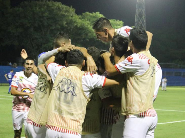 San Lorenzo golea a domicilio a Sol de América