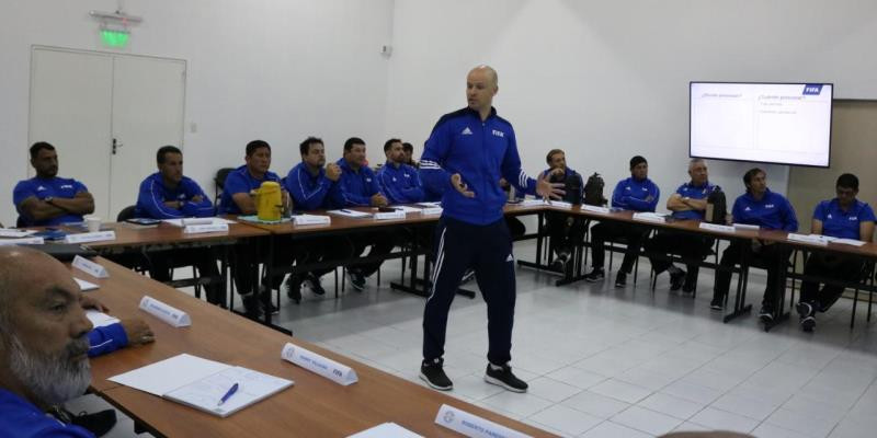 Prosigue el curso en su día 2