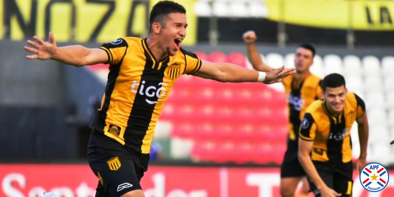 Tribunal sanciona a cuatro jugadores