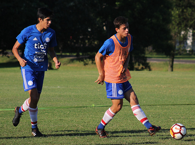 La Albirroja Sub 17 trabaja en potencia aeróbica