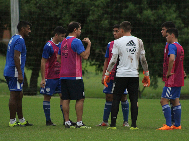 Albirroja Sub 17 ultima detalles antes de partir a Lima