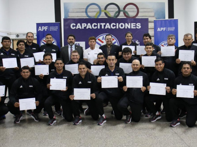 Preparadores de arqueros finalizaron su capacitación