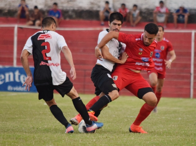 Tacuary dio un paso adelante en la Primera B