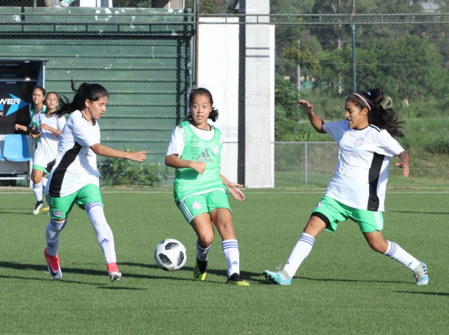 Albirroja Femenina cerró la semana de trabajos