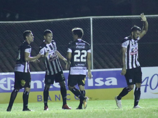 Santaní da la nota ante River Plate