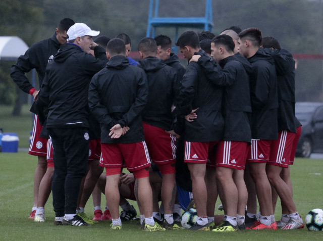 23 albirrojos ya se movilizan en la Casa de la Selección