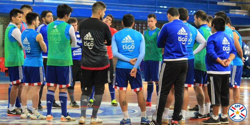 Los 14 convocados para Cochabamba