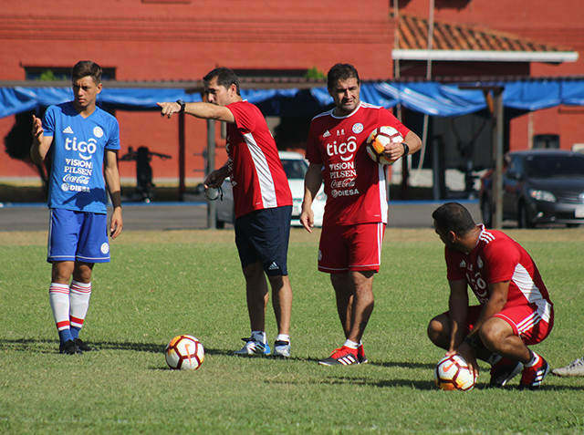 Gustavo Morínigo destaca rendimiento de la Sub 17 en triangular internacional