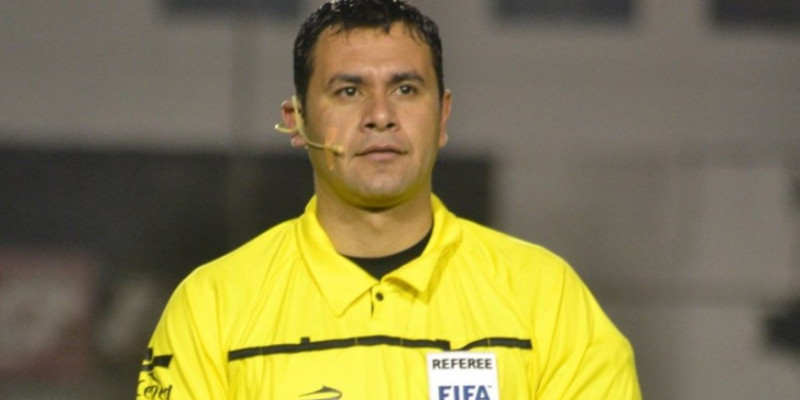 Jueces de la fecha 32