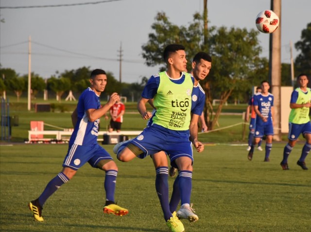 La Albirroja Sub 23 ultima detalles para el juego de mañana frente a la Vinotinto