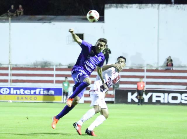 Emotivo empate en los Jardines