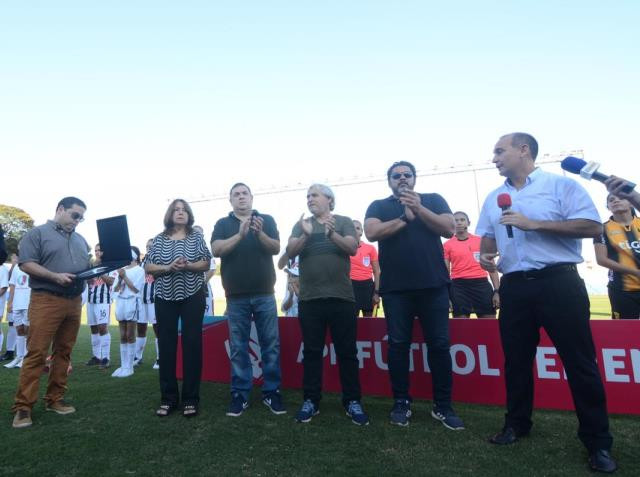 Espectacular inicio del Torneo Femenino