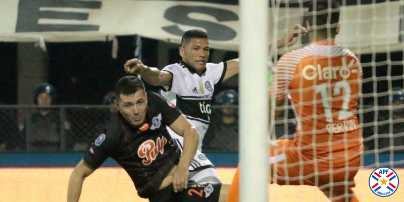 Tribunal da tres juegos a Alcaraz