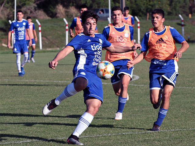 Tarde de fútbol con objetivos claros