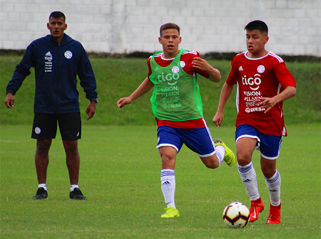 El fútbol no para en la Albirroja Sub 15
