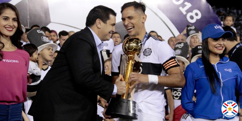 La preciada copa en buenas manos