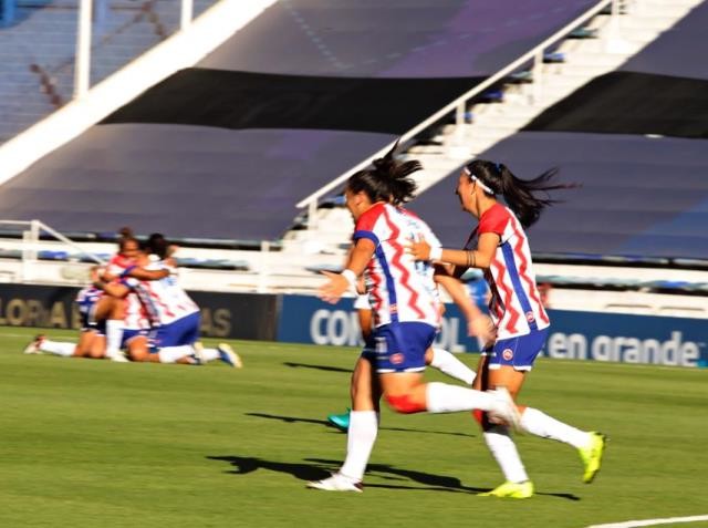 Debut con goleada