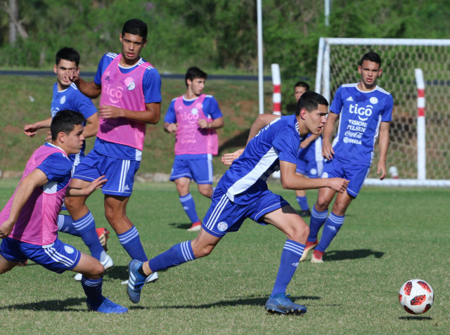 A puro fútbol en Ypané