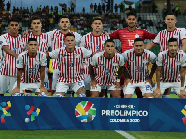 Paraguay va por los tres puntos ante Perú