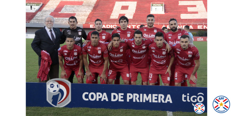 Dos que luchan por salir de zona roja