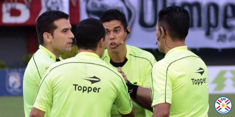 Árbitros para la fecha 23