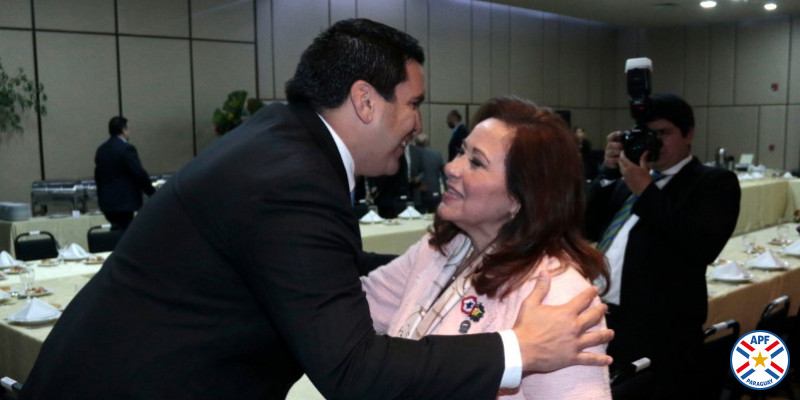 Agasajo de APF a Ministra Morales