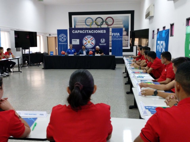 Pitazo inicial a la capacitación