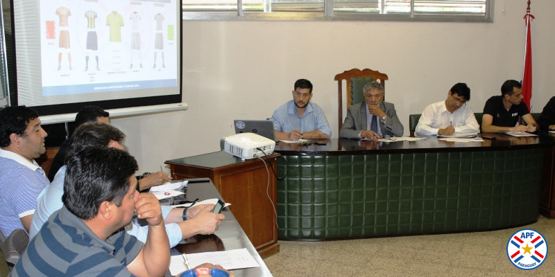 Reunión técnica con tinte especial