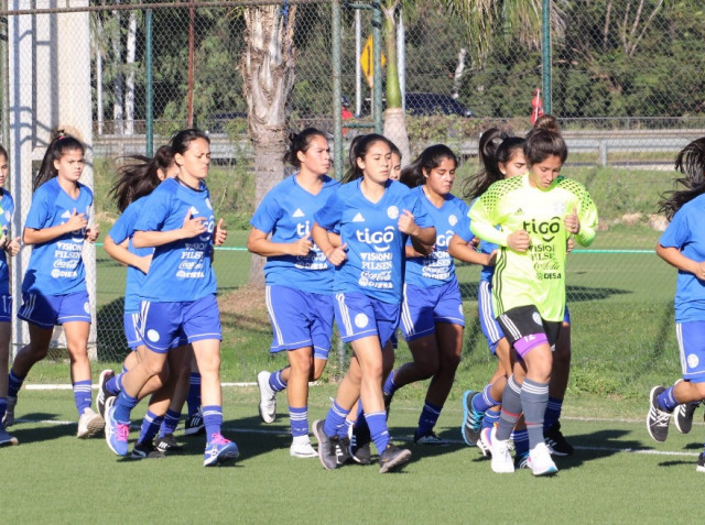 Albirroja Femenina: camino a tierras incaicas