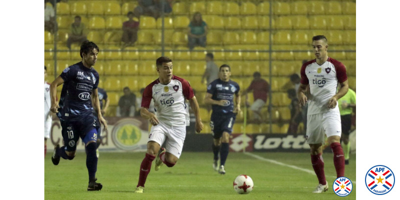 Cerro, pensando en la punta y la Copa