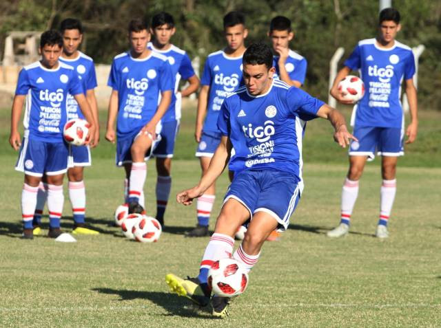 Albirrojas juveniles retoman entrenamientos