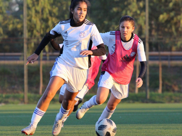 Fútbol en el tercer día de entrenamiento