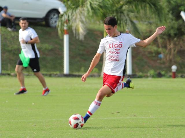 Práctica de fútbol en el cierre del microciclo de entrenamientos