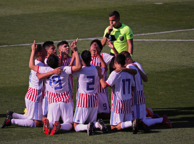 La Albirroja Sub 15 supera a Argentina en Ezeiza