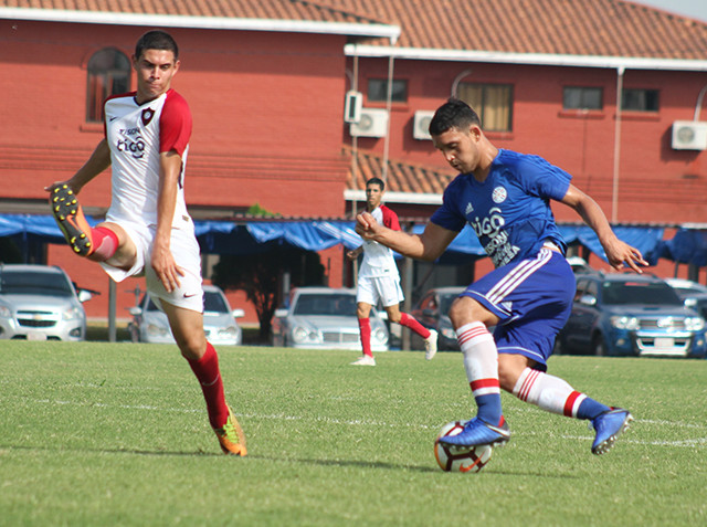 La Albirroja Sub 17 se impone en amistosos a Cerro Porteño