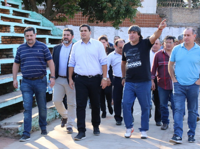 El Club Silvio Pettirossi recibió a autoridades de la APF