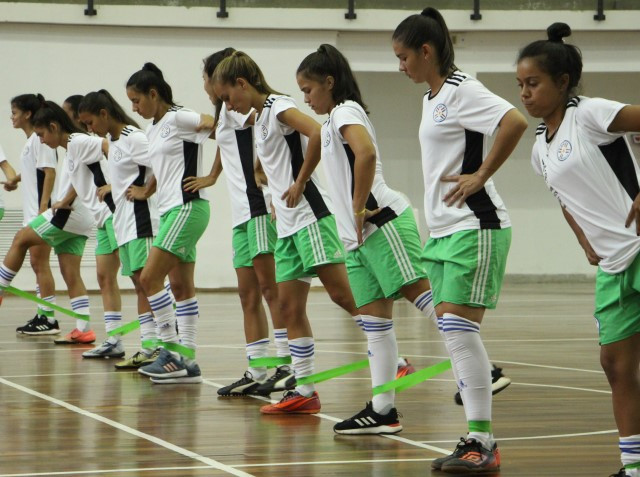 Femenina Absoluta inició hoy tercera semana de prácticas