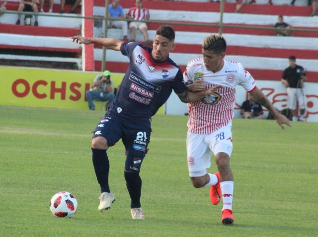 El Rayadito hizo valer la localía
