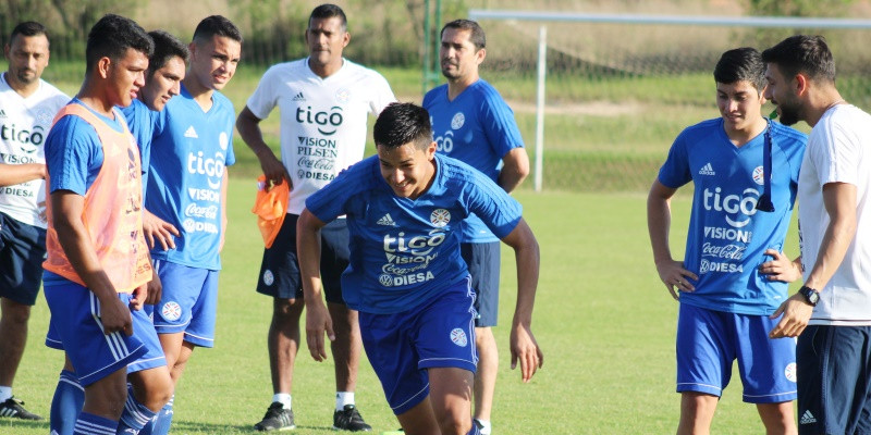 Apuntando a Uruguay
