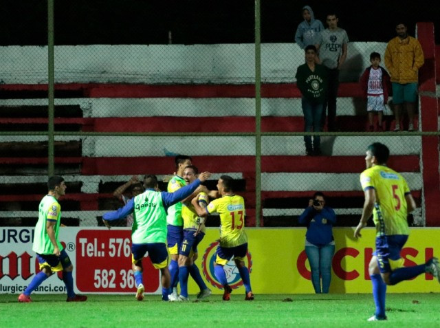 Deportivo Capiatá derrotó a San Lorenzo