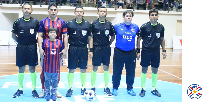 Árbitros para semis de Premium