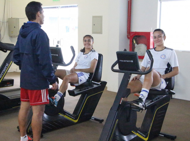 Nueva semana de preparación para las Albirrojas
