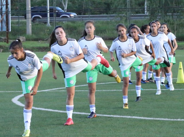 La Albirroja Juvenil inició la semana de tareas