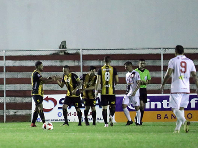 Guaraní ganó a River Plate en su visita a los Jardines del Kelito