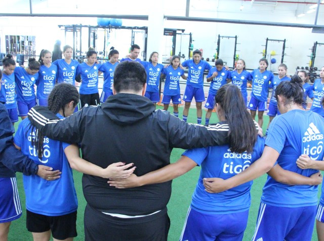 Albirroja Femenina cerró 1era. semana de trabajos