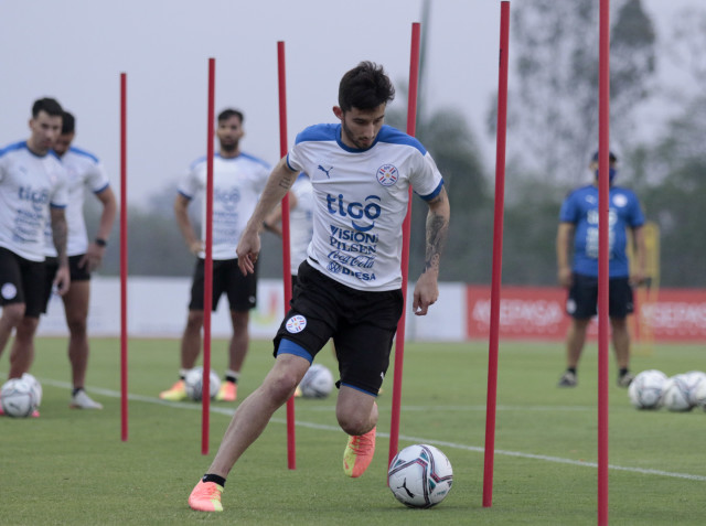 La Albirroja culmina su tercer día de trabajos