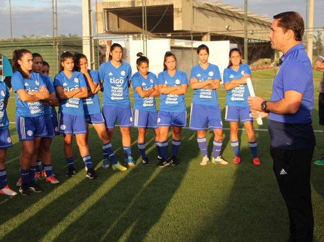 Albirroja Femenina Absoluta reinició actividades