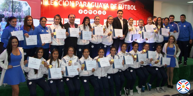 Distinguen a la generación dorada